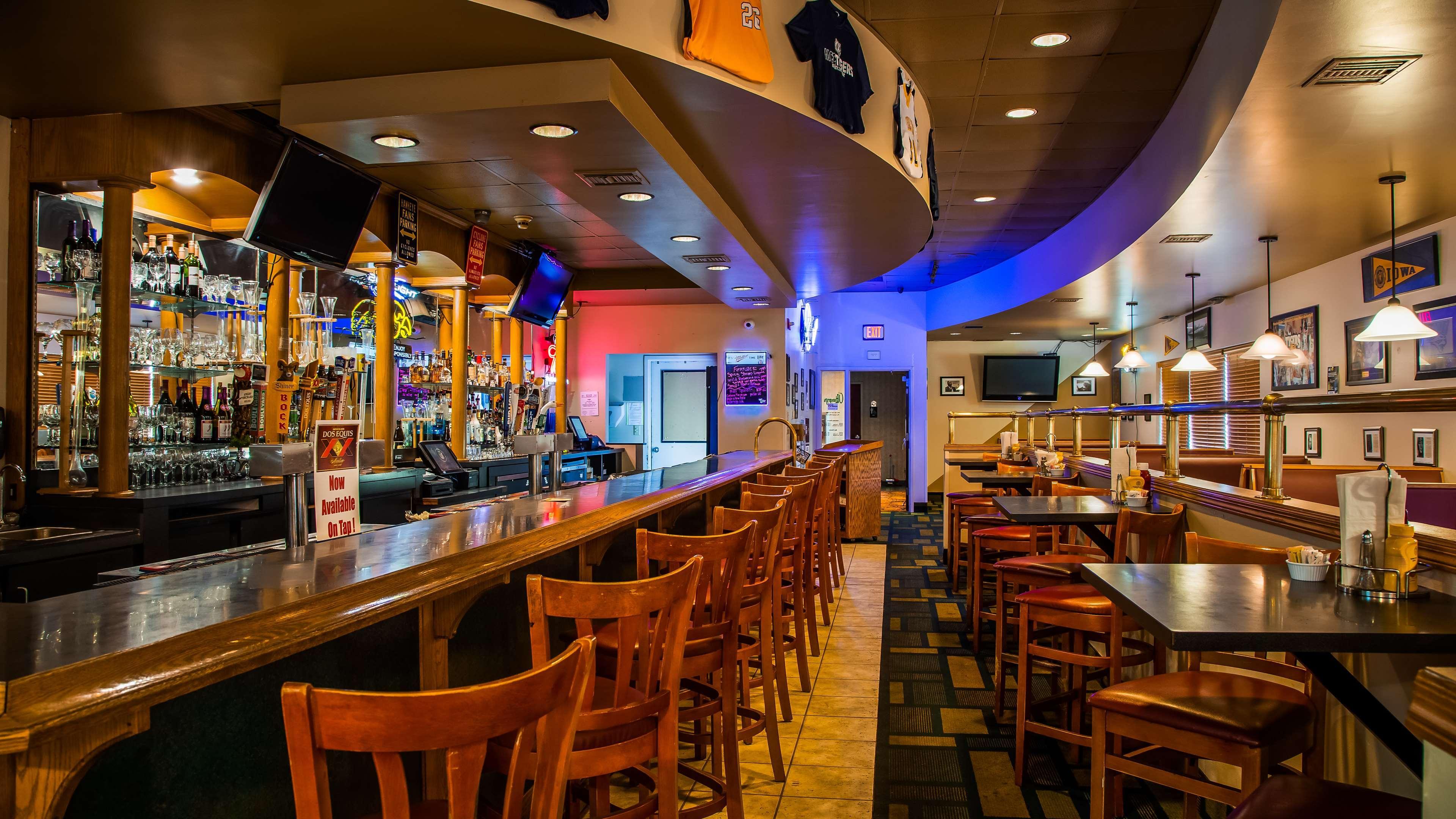 Best Western Regency Inn Marshalltown Buitenkant foto